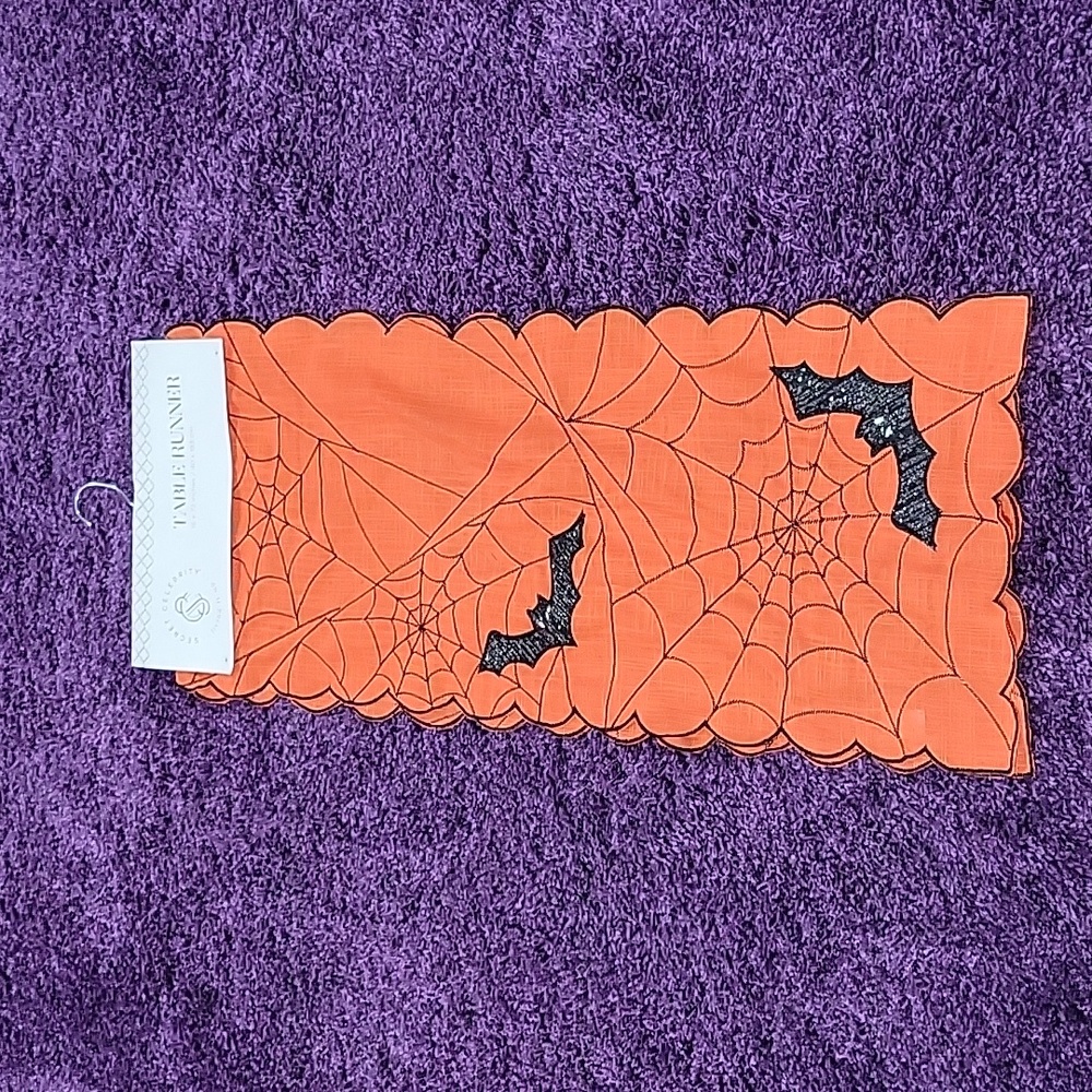 NWT Secret Celebrity Spiderweb Table Runner